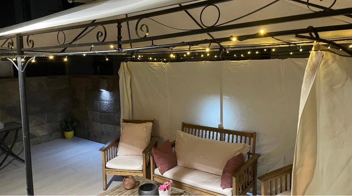 Apartamento Los Naranjos De Santa Justa Seville Ngoại thất bức ảnh